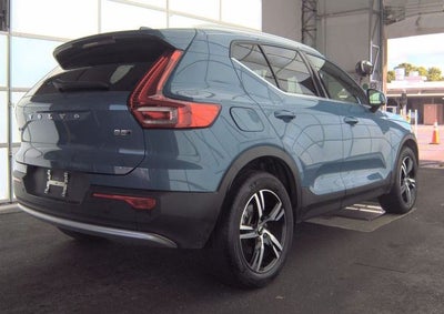2024 Volvo XC40 B5 Core
