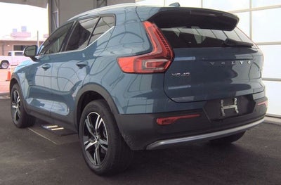 2024 Volvo XC40 B5 Core