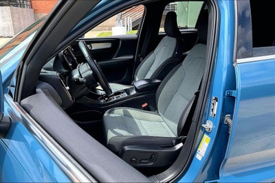 2024 Volvo XC40 B5 Core
