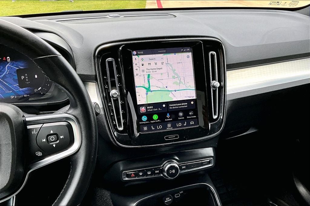 2024 Volvo XC40 B5 Core