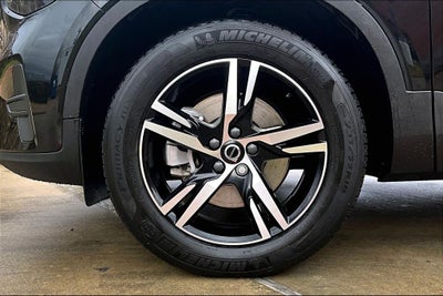 2023 Volvo XC40 B5 Core