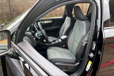 2023 Volvo XC40 B5 Core