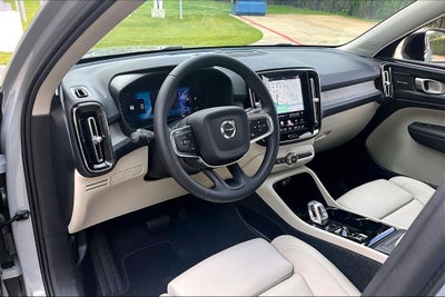 2026 Volvo XC40 B5 Ultra