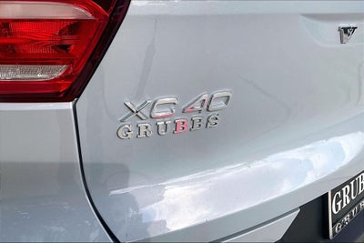 2026 Volvo XC40 B5 Ultra