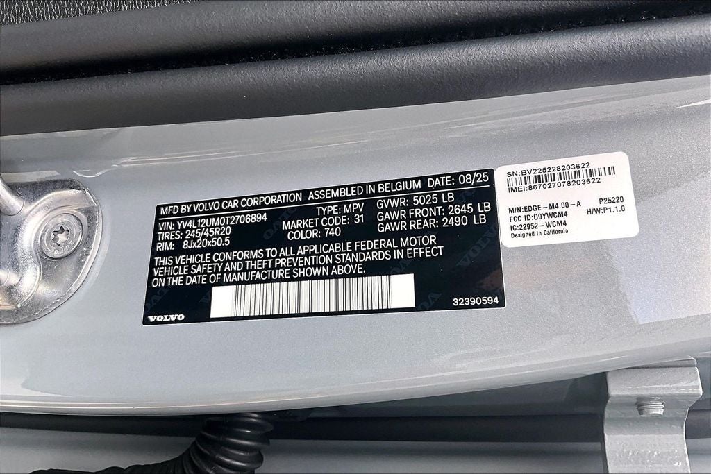 2026 Volvo XC40 B5 Ultra