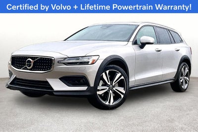 2025 Volvo V60 Cross Country B5 Plus