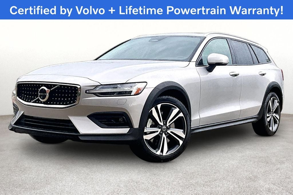 2025 Volvo V60 Cross Country B5 Plus