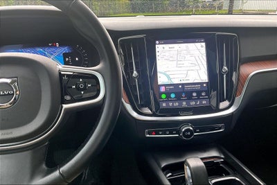 2025 Volvo V60 Cross Country B5 Plus