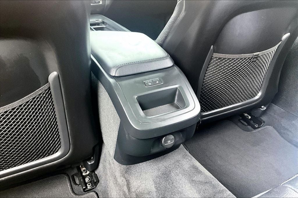 2025 Volvo V60 Cross Country B5 Plus