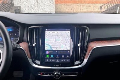 2025 Volvo V60 Cross Country B5 Plus