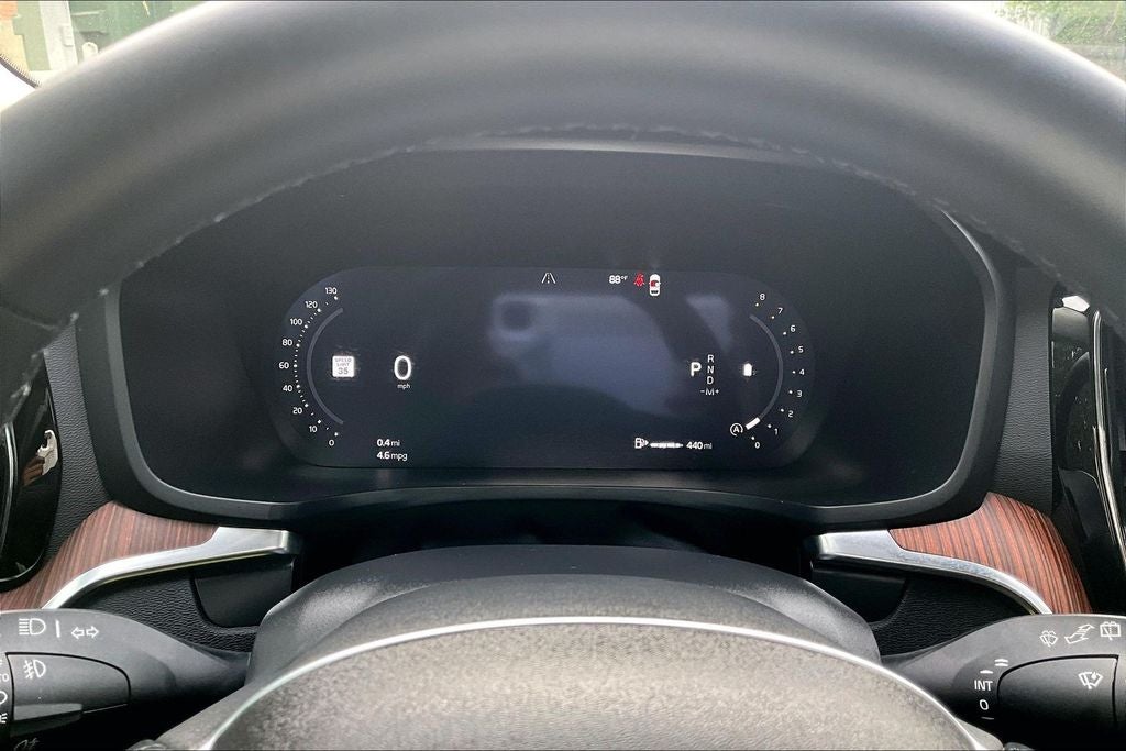 2025 Volvo V60 Cross Country B5 Plus