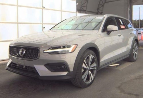 2025 Volvo V60 Cross Country B5 Plus