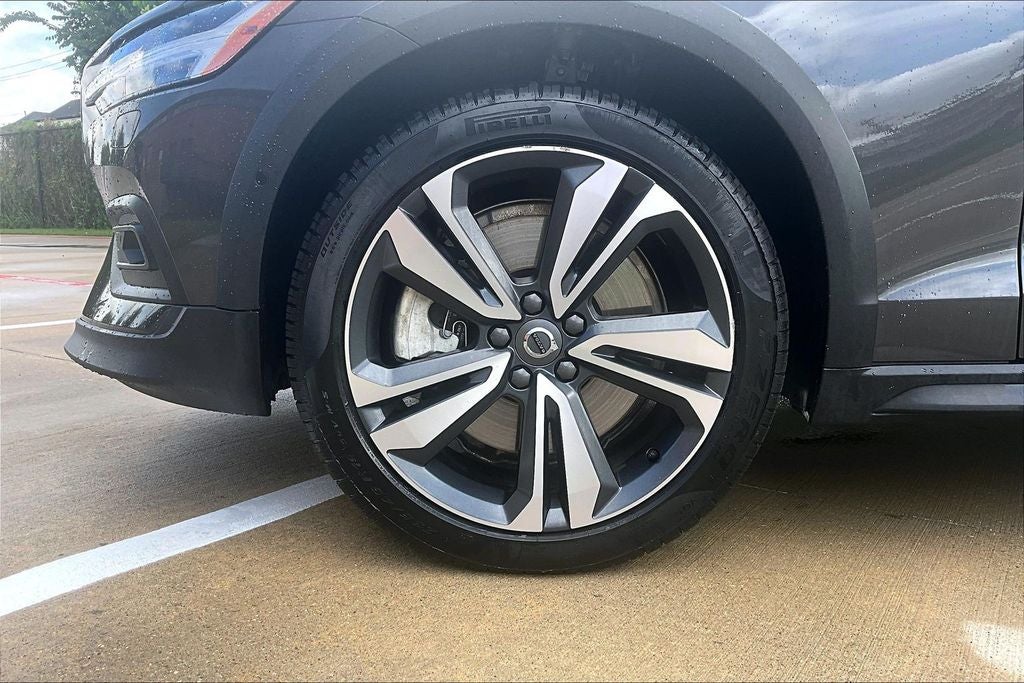2025 Volvo V60 Cross Country B5 Plus