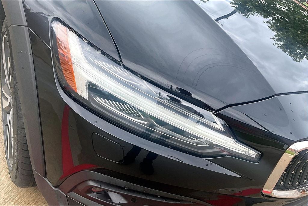 2025 Volvo V60 Cross Country B5 Plus
