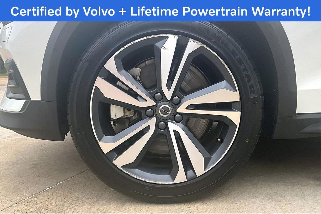 2025 Volvo V60 Cross Country B5 Plus