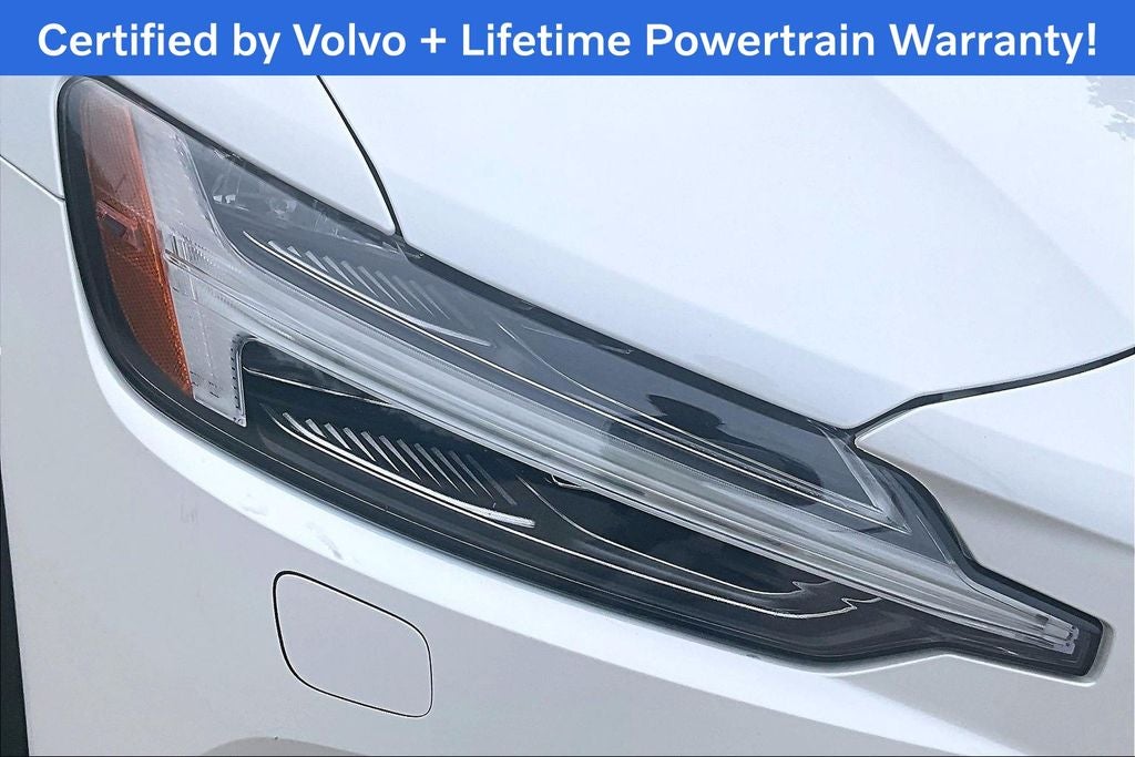 2025 Volvo V60 Cross Country B5 Plus