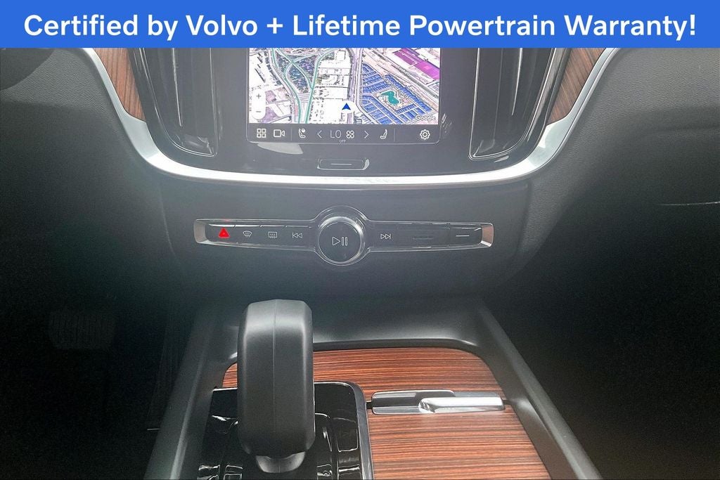 2025 Volvo V60 Cross Country B5 Plus