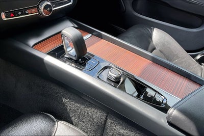2024 Volvo V60 Cross Country B5 Plus