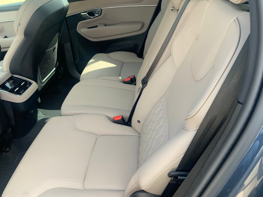 2025 Volvo XC90 B5 Core 2025.5