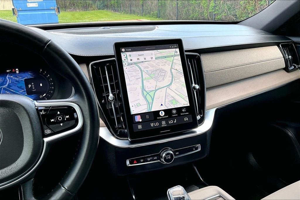 2025 Volvo XC90 B5 Plus 2025.5