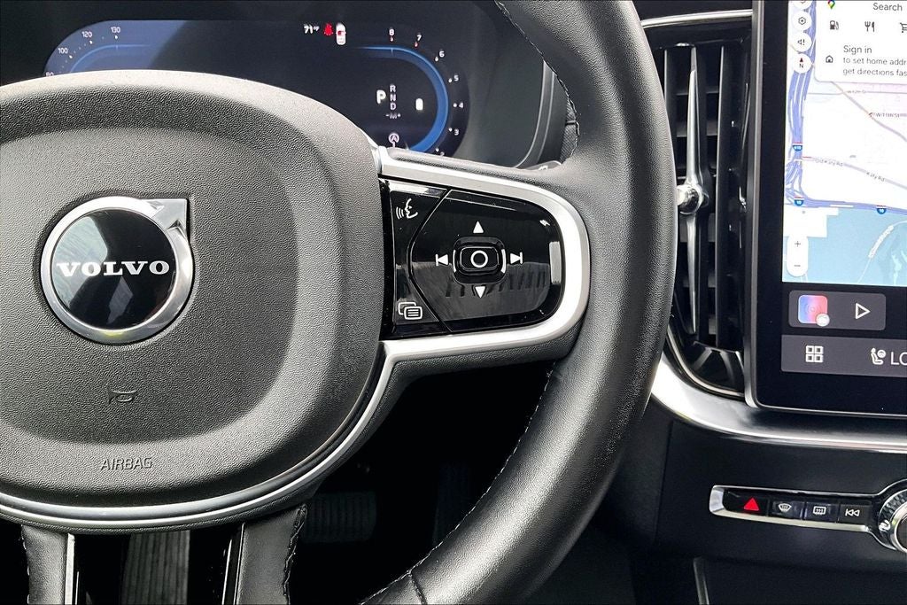 2025 Volvo XC90 B5 Plus 2025.5