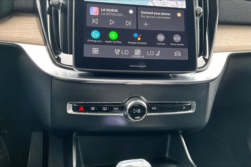 2025 Volvo XC90 B5 Plus 2025.5