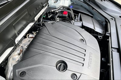 2025 Volvo XC90 B5 Ultra 7-Seater