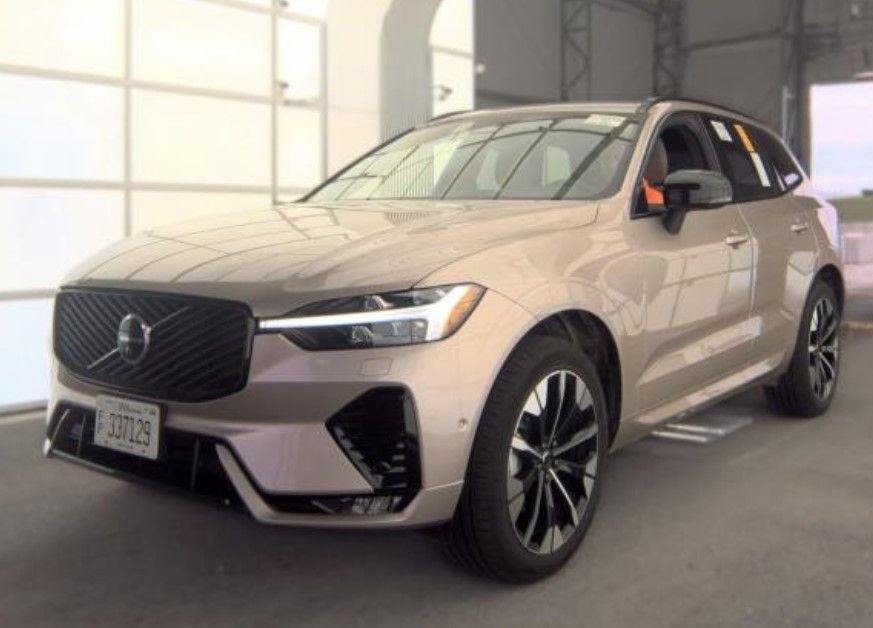 2026 Volvo XC60 B5 Plus