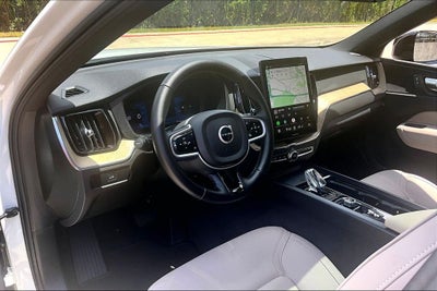 2026 Volvo XC60 B5 Plus