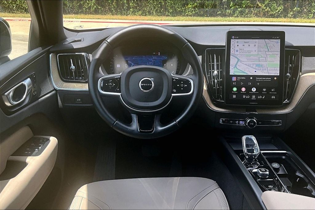 2026 Volvo XC60 B5 Plus