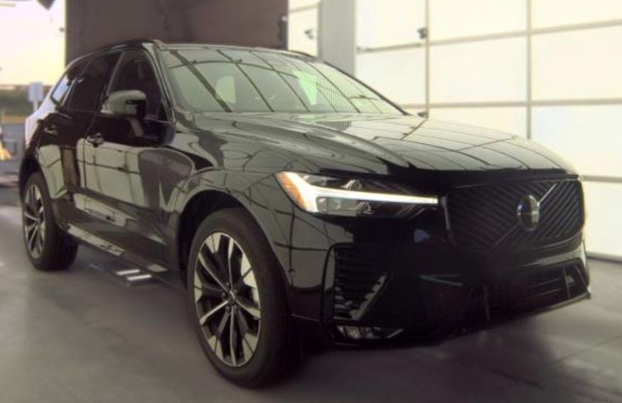 2026 Volvo XC60 B5 Plus
