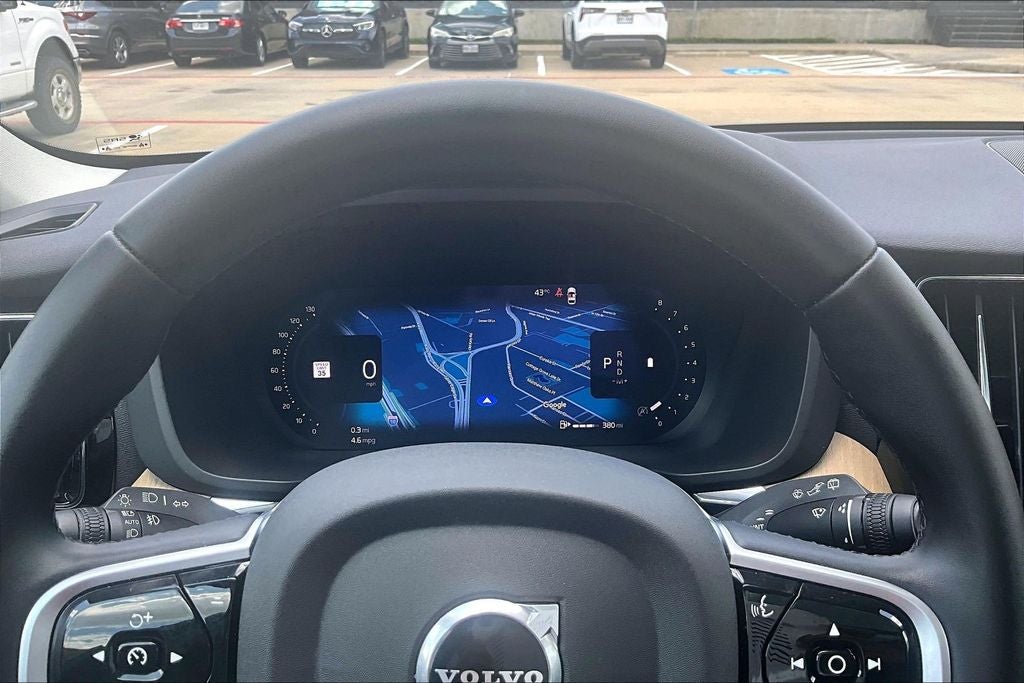 2026 Volvo XC60 B5 Plus