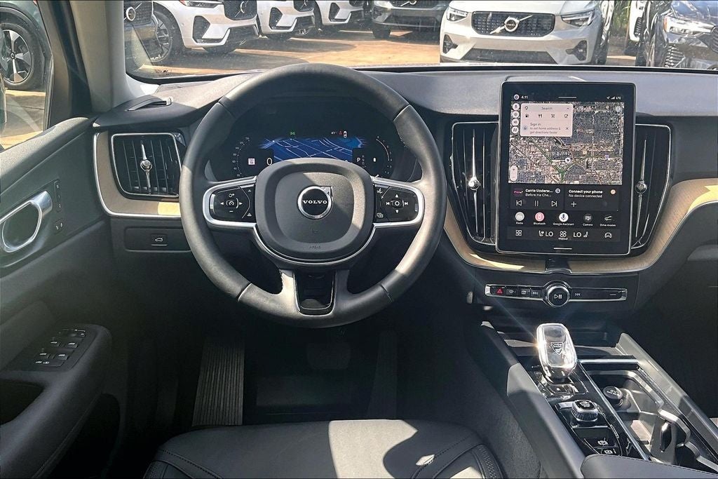 2026 Volvo XC60 B5 Plus