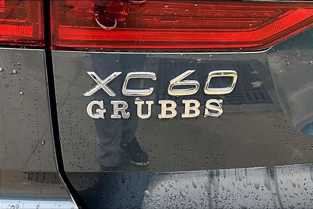 2026 Volvo XC60 B5 Plus
