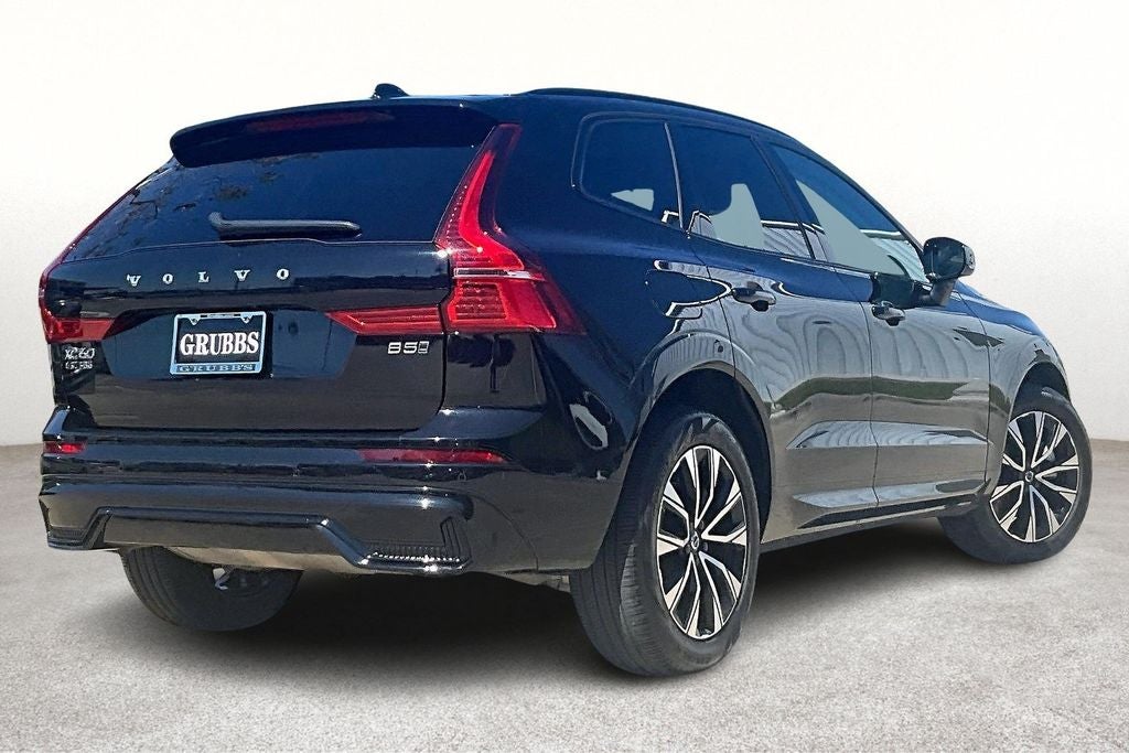 2025 Volvo XC60 B5 Core