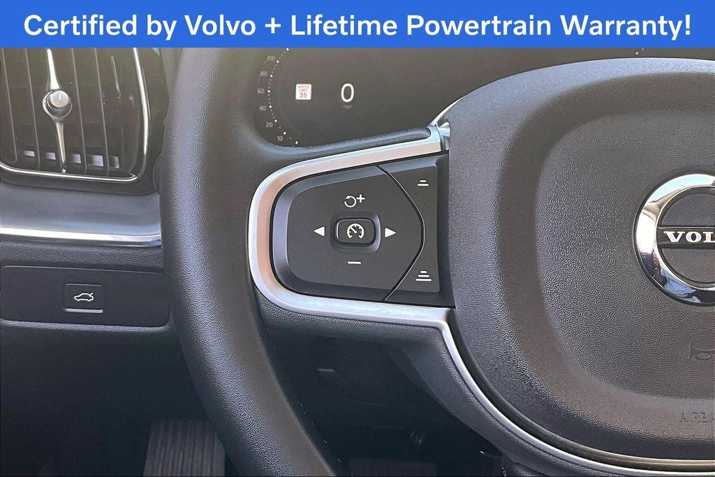 2025 Volvo XC60 B5 Core