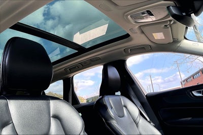 2025 Volvo XC60 B5 Core