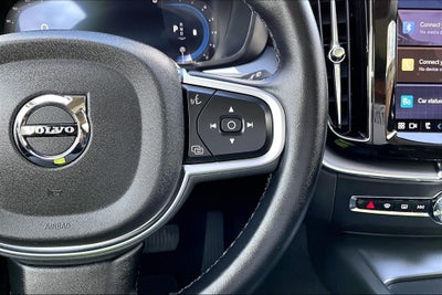 2025 Volvo XC60 B5 Core