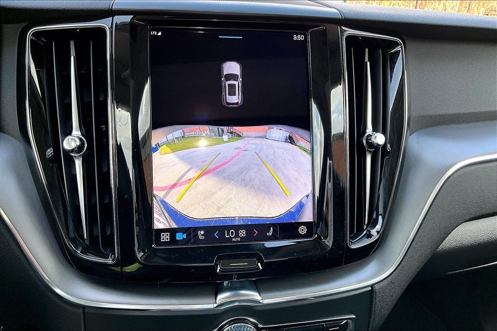 2025 Volvo XC60 B5 Core