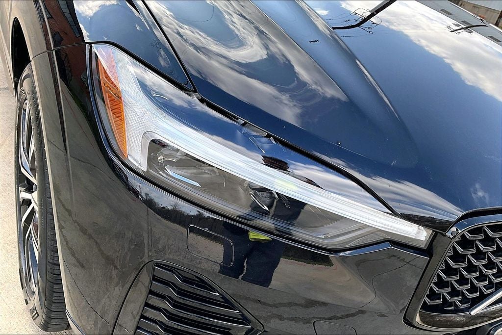 2025 Volvo XC60 B5 Core