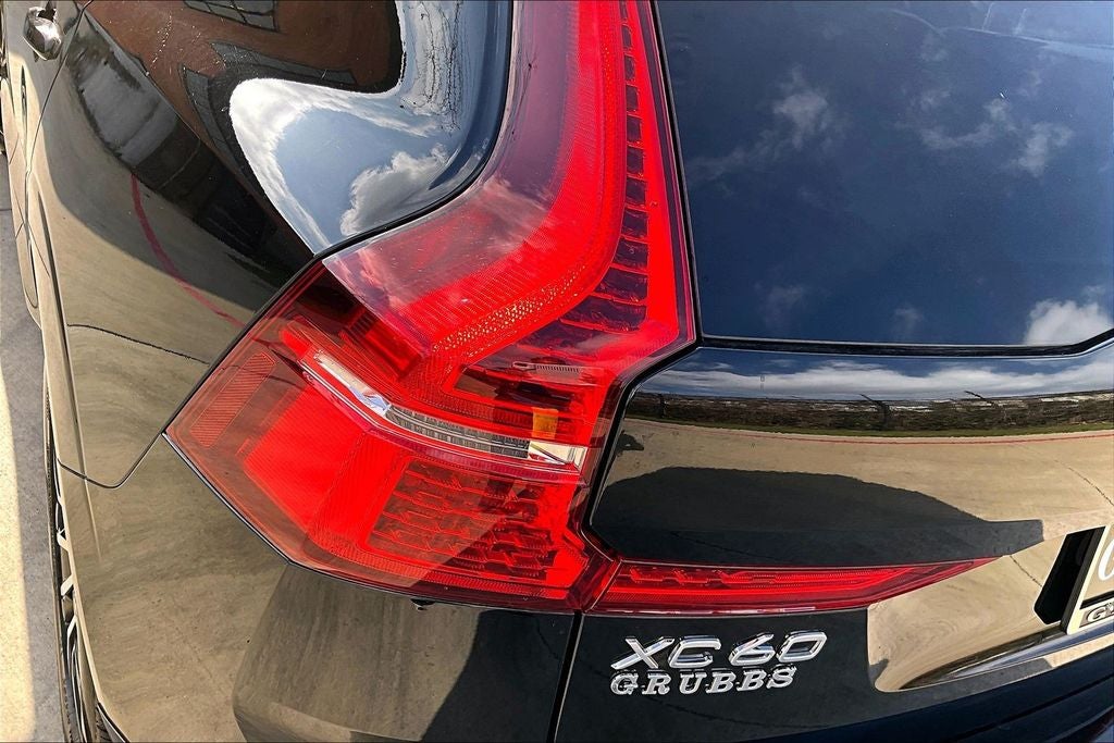 2025 Volvo XC60 B5 Core