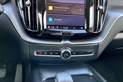 2025 Volvo XC60 B5 Core