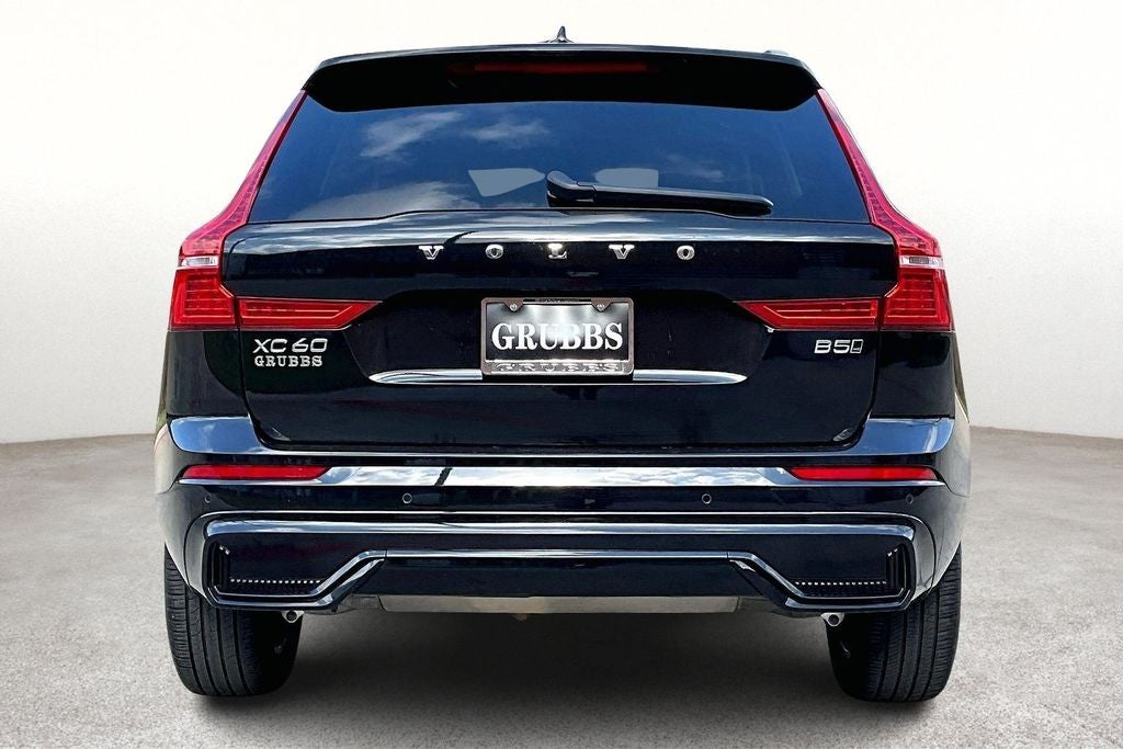 2025 Volvo XC60 B5 Core
