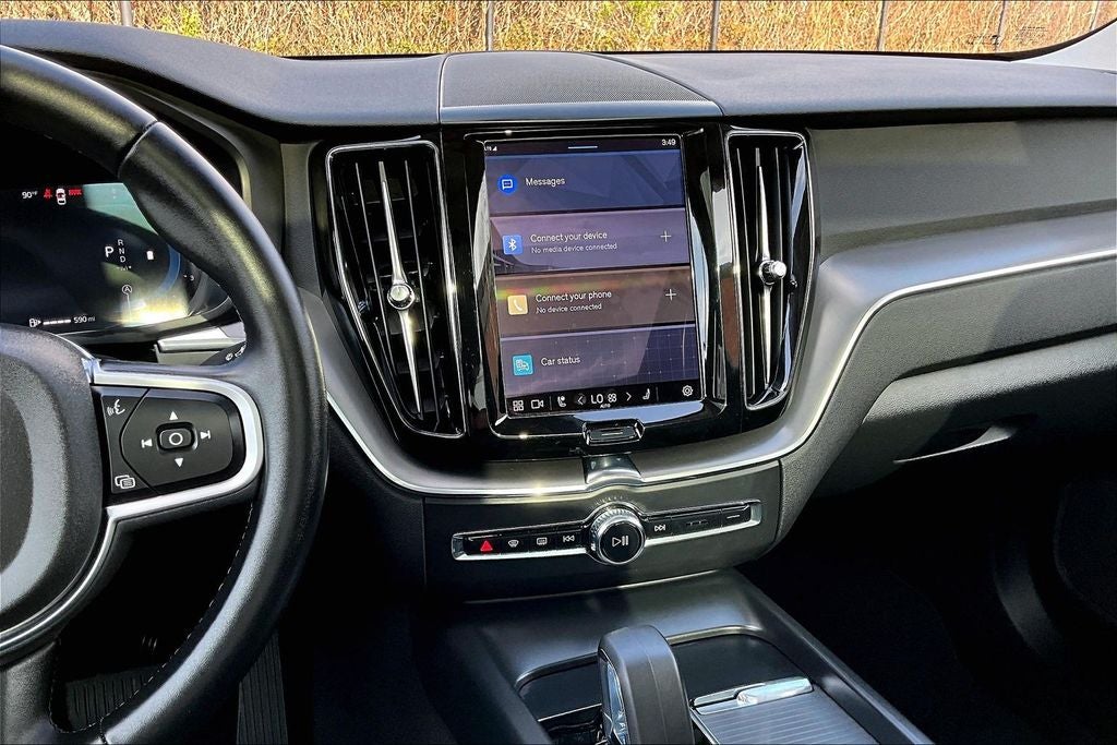 2025 Volvo XC60 B5 Core