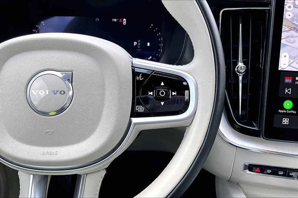 2026 Volvo XC60 B5 Ultra